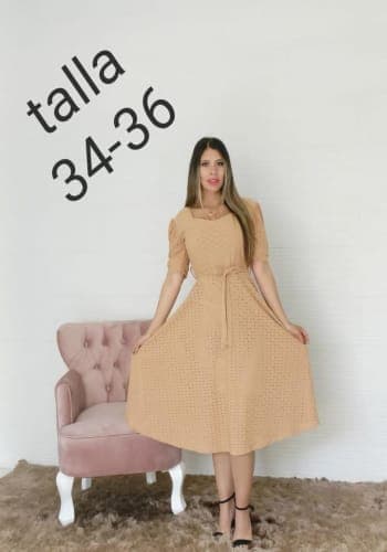 Vestido  largo color Beige  talla Grande  estilo Plizado 
