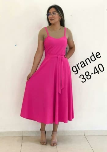 Vestido  largo color Fiusha  talla Grande  estilo Circular