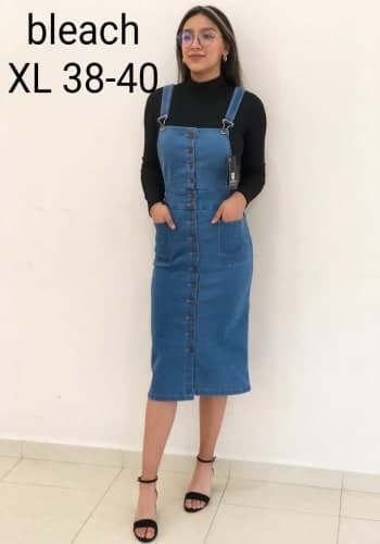 Overol  larga color Bleach talla Extragrande  estilo Recto