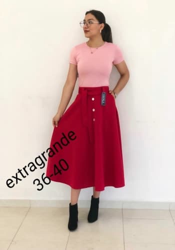 Falda larga color Rojo talla Extragrande  estilo Circular