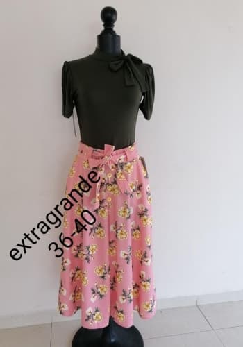 Falda larga color Rosa talla Extragrande  estilo Circular