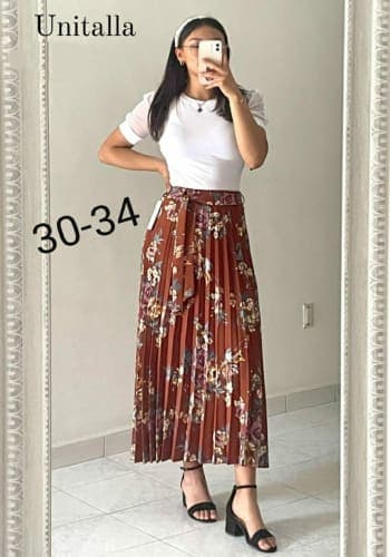 Falda larga color Shedron  talla Unitalla estilo Tableada