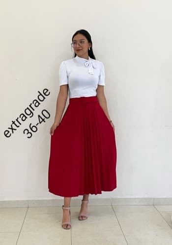 Falda larga color Rojo talla Extragrande  estilo Tableada