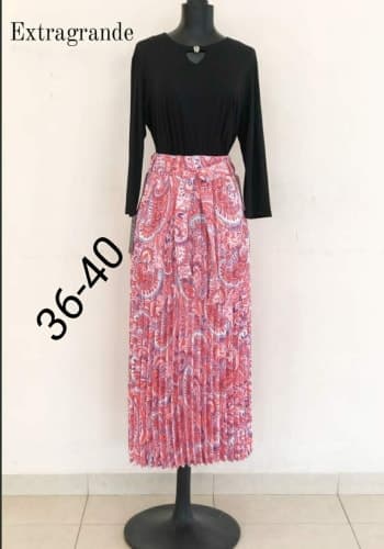 Falda larga color Rosa talla Extragrande  estilo Tableada