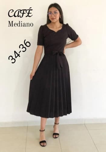 Vestido  largo color Café  talla Mediano estilo Tableado