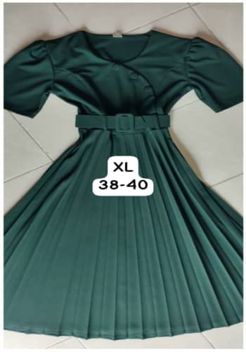 Vestido  largo color Verde botella  talla Extragrande  estilo Tableado