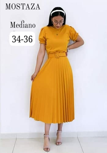 Vestido  largo color Mostaza talla Mediano estilo Tableado