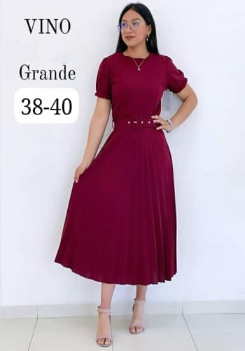 Vestido  largo color Vino talla Grande  estilo Tableado