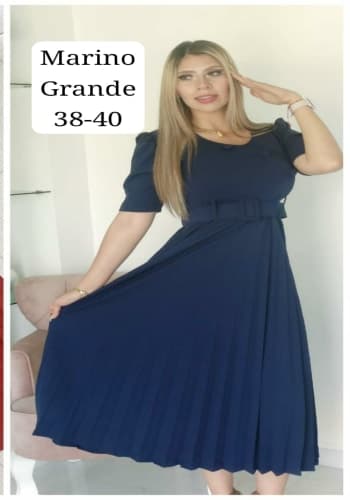 Vestido  largo color Marino talla Extragrande  estilo Tableado