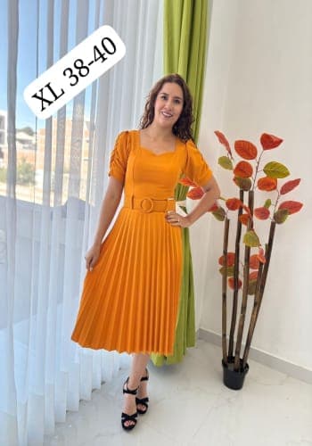 Vestido  largo color Mostaza talla Extragrande  estilo Tableado