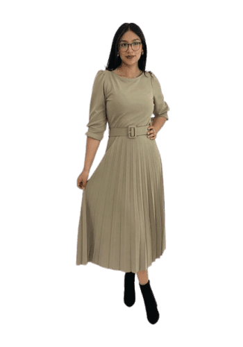 Vestido  largo color Beige  talla Mediano estilo Tableado