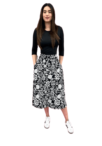 Falda larga color Negro talla Unitalla estilo Línea A 