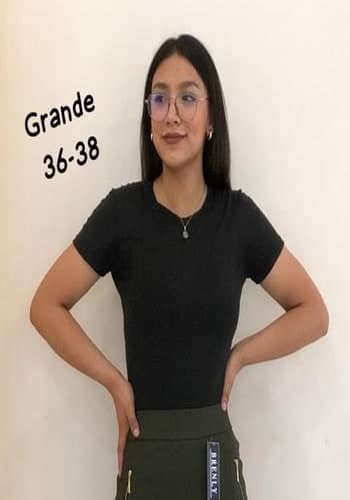 Blusa larga color Negro talla Grande  estilo Basica